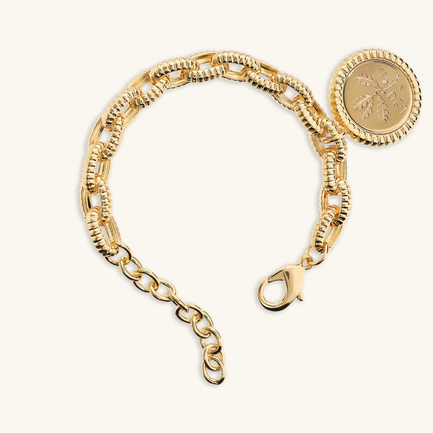 Bracciale Maglie Ovali Texture Rigata con Ciondolo Moneta