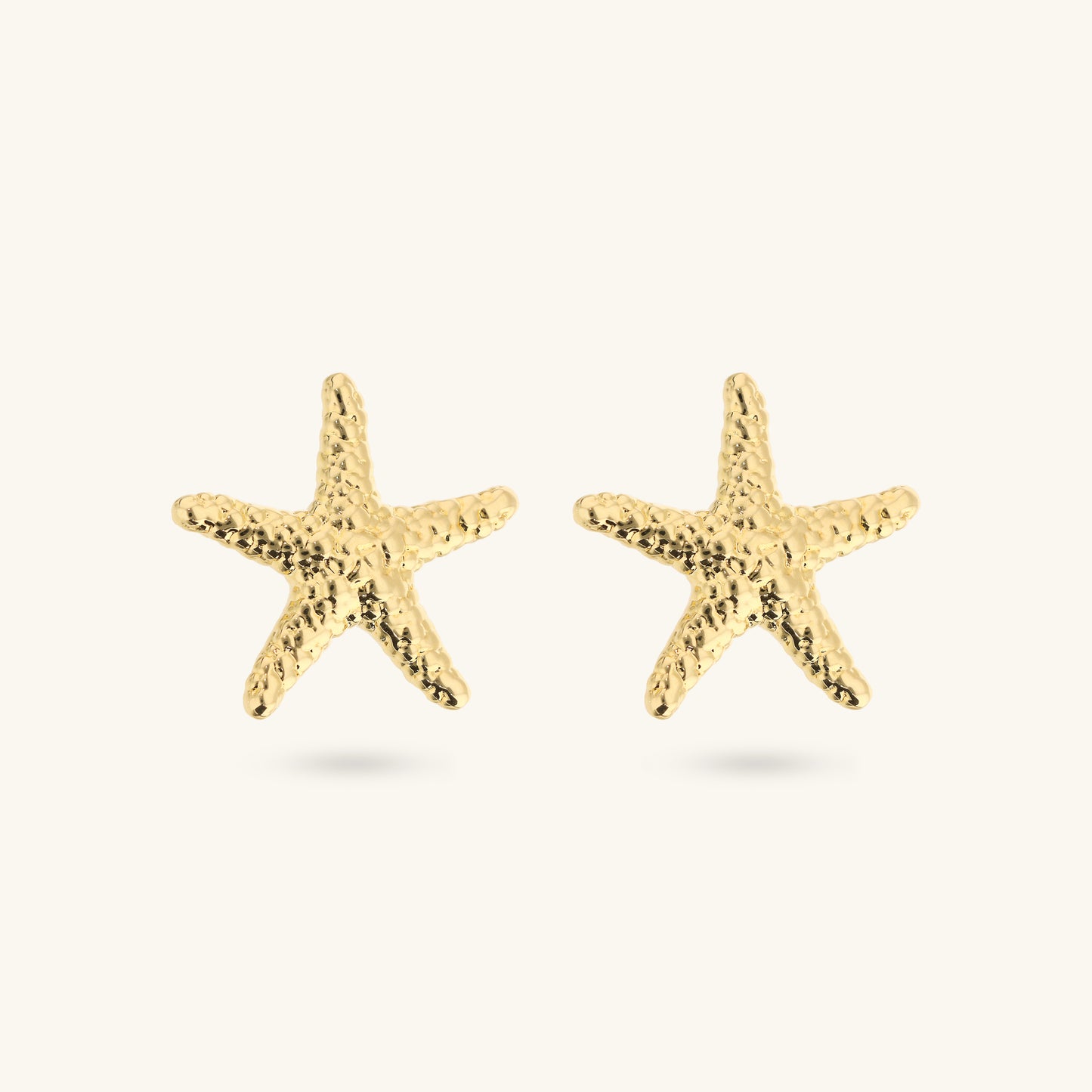 Boucles d'oreilles à tige en forme d'étoile de mer martelée