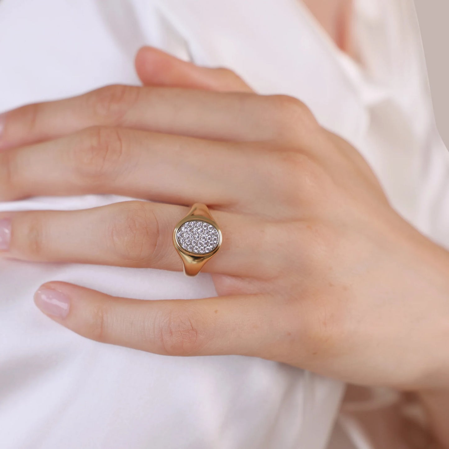 Anello Chevalier in Argento 925 placcato Oro Giallo 18Kt con Pavé di Cubic Zirconia