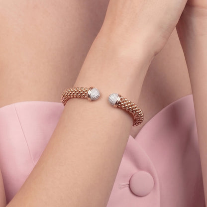 Bracciale Semi-rigido Aperto Maglia Popcorn con Estremità in Pavè di Cubic Zirconia