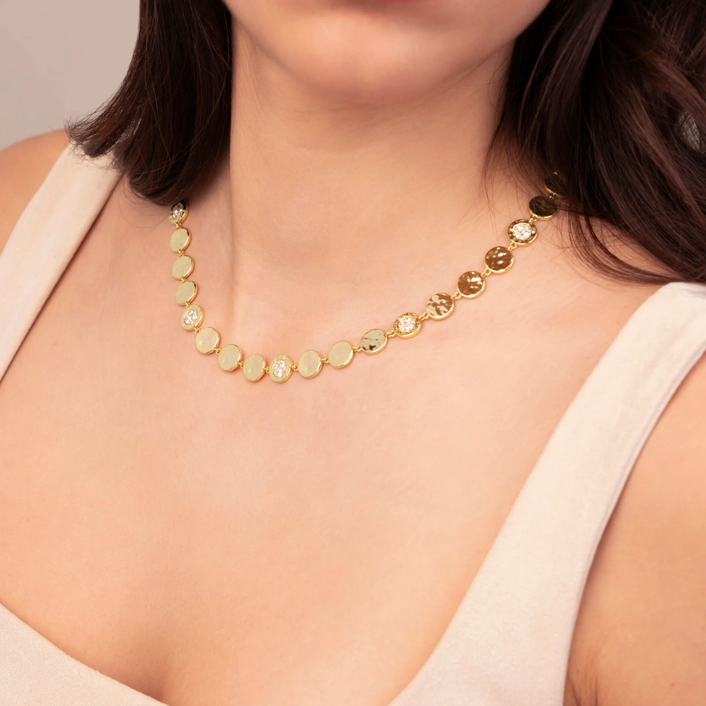 Collana Eclissi Dorata con Pavé di Cubic Zirconia