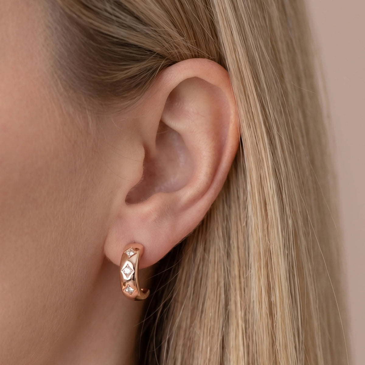 Orecchini Étoile con Punti Luce in Cubic Zirconia Placcati Oro 18Kt