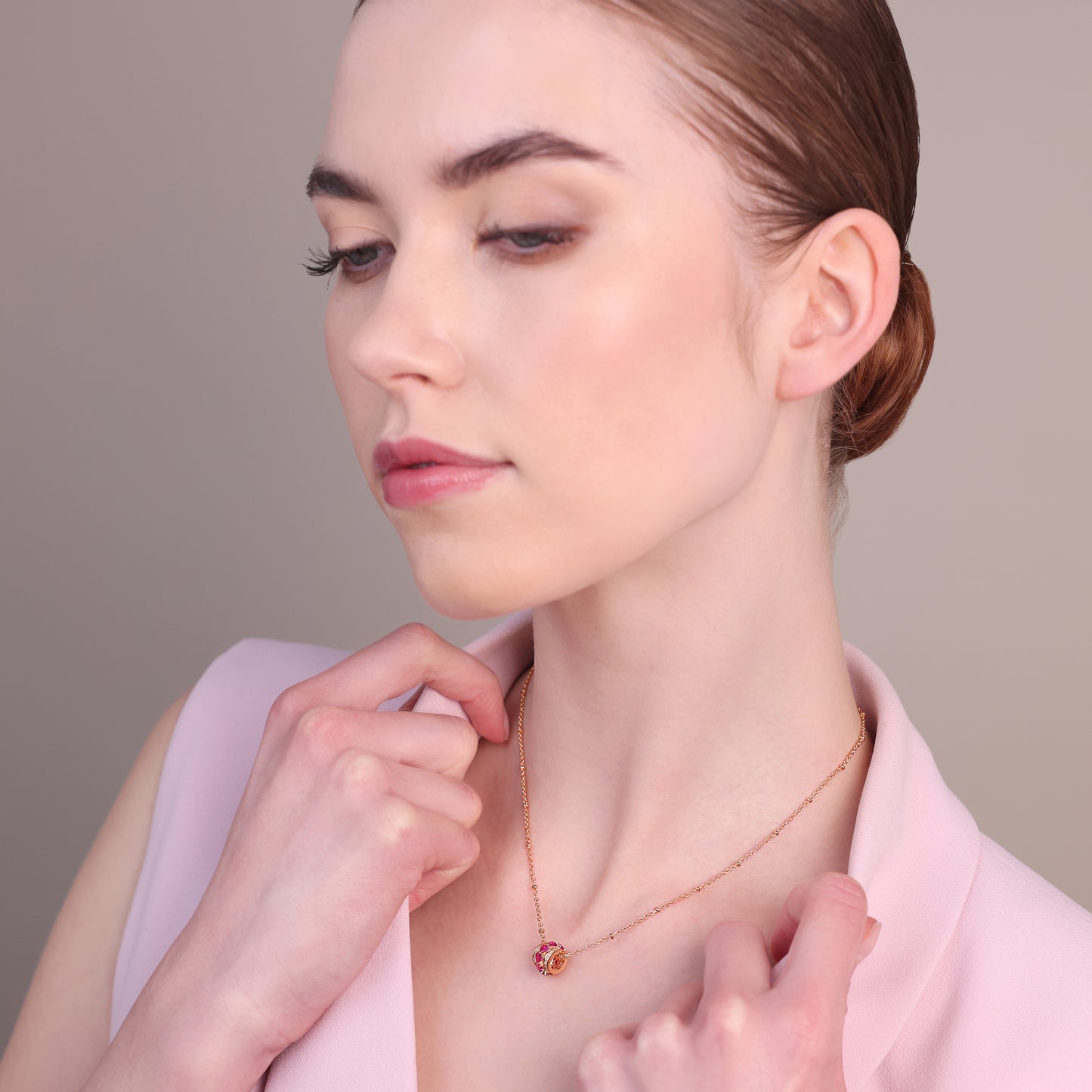 Collana con Pendente a Rondella e Cuori in Cubic Zirconia