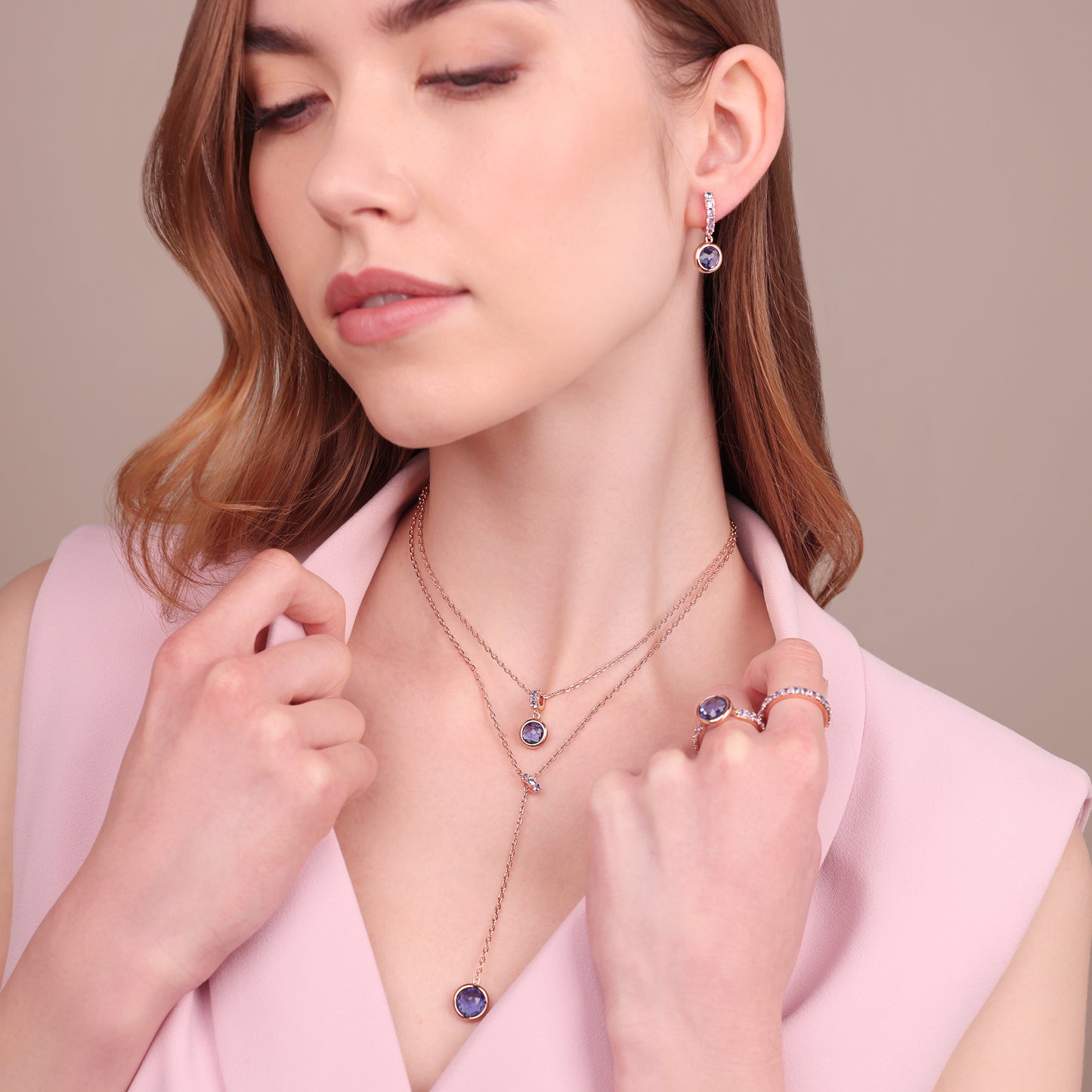 Collana a Cravatta con Rondella in Pavé e Pendente in Prisma Gem Tonda