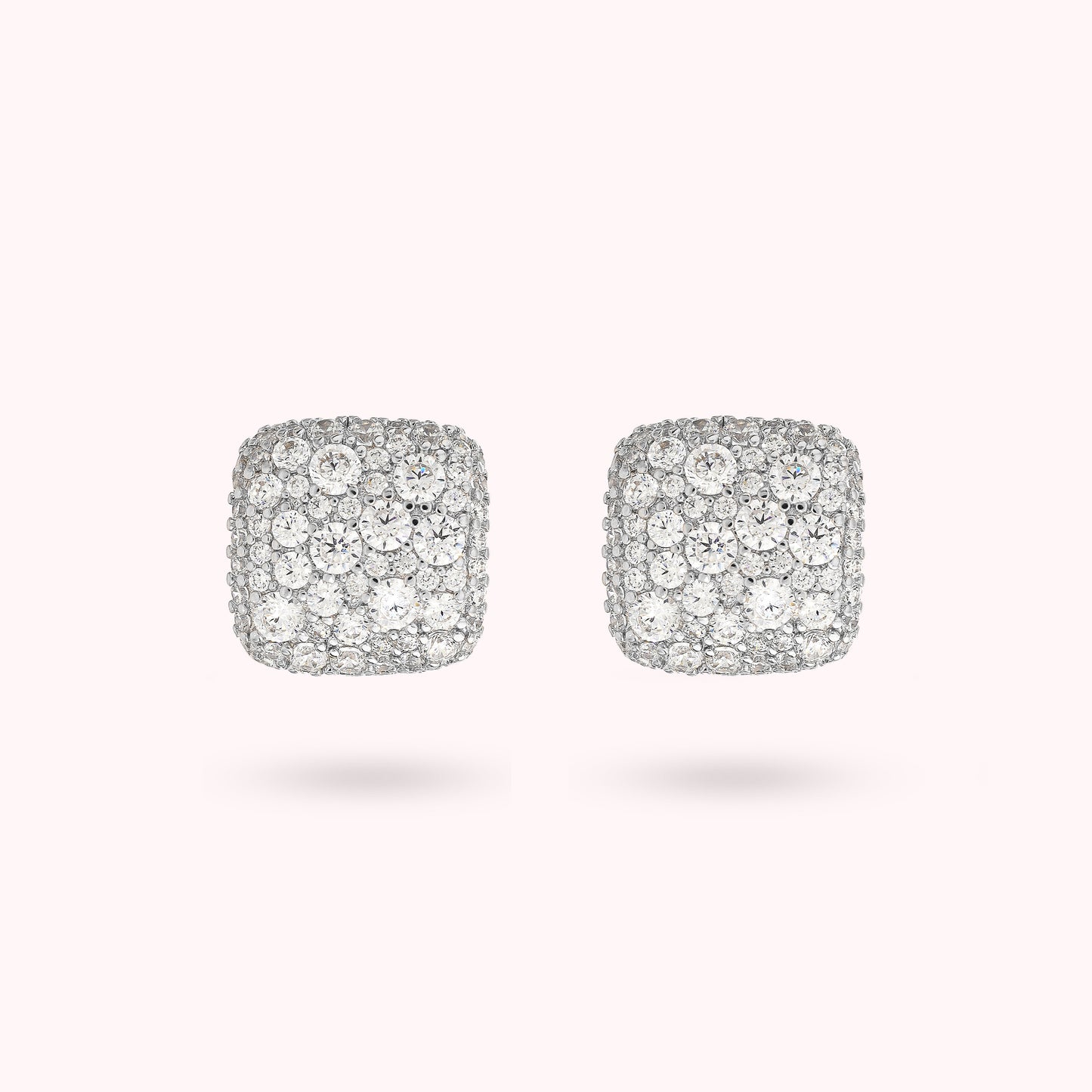 Orecchini a Lobo Quadrati con Pavé di Cubic Zirconia
