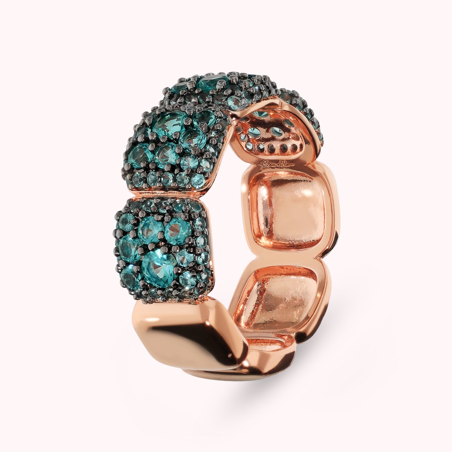 Anello a Fascia con Elementi Quadrati in Pavé di Cubic Zirconia
