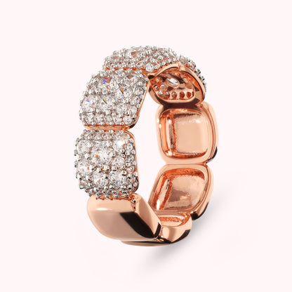 Anello a Fascia con Elementi Quadrati in Pavé di Cubic Zirconia