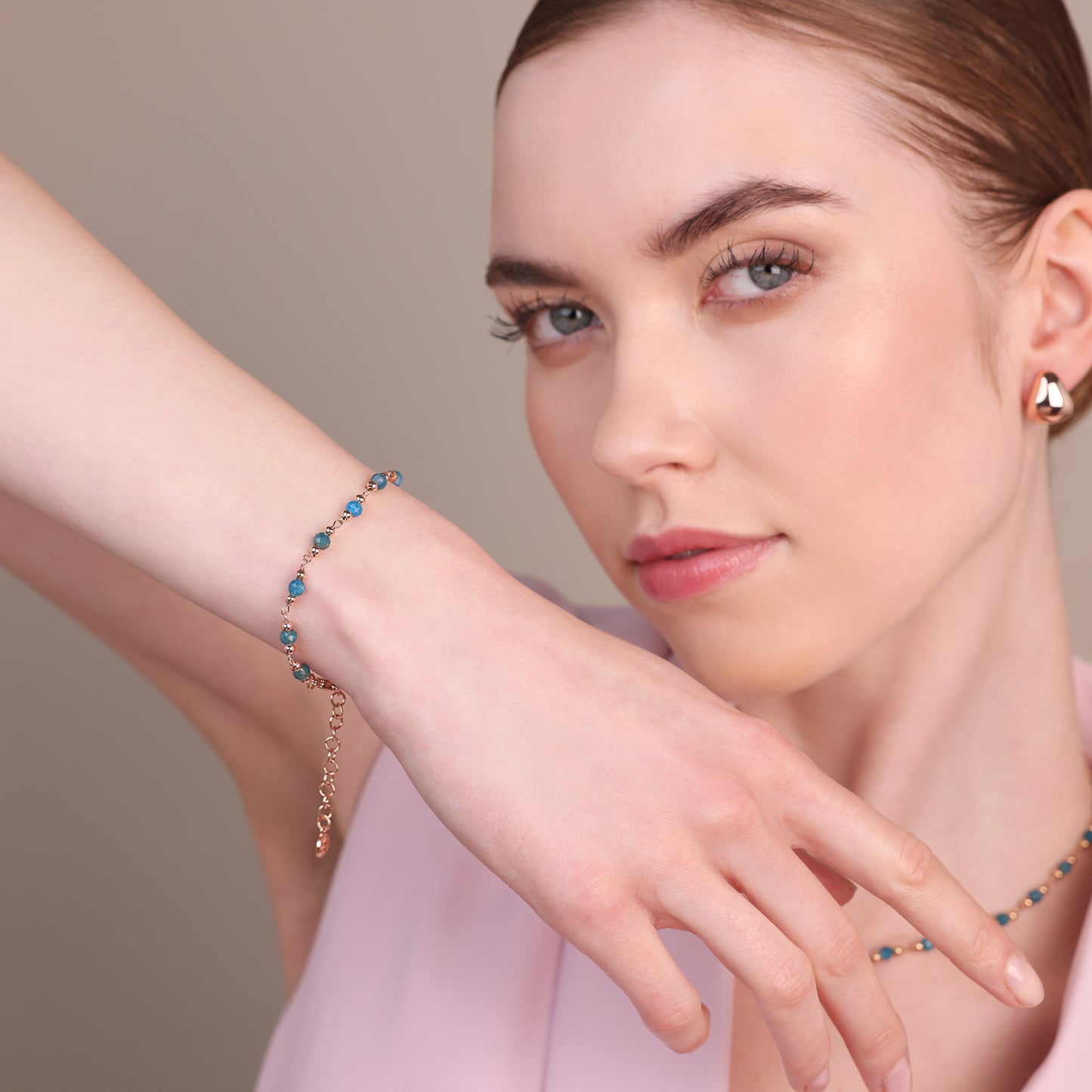 Bracelet chapelet avec pierres naturelles à facettes