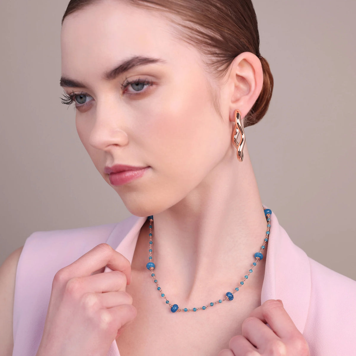 Collier rosaire avec pierre naturelle Apatite bleue