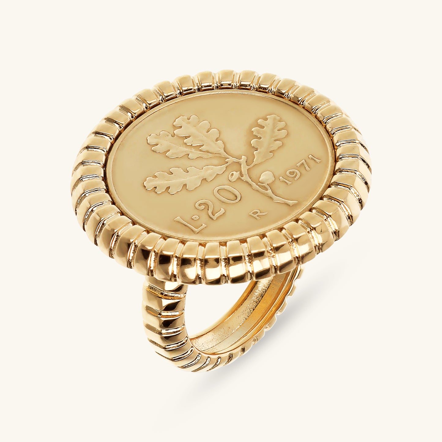 Bague cocktail à texture rayée avec pièce de monnaie