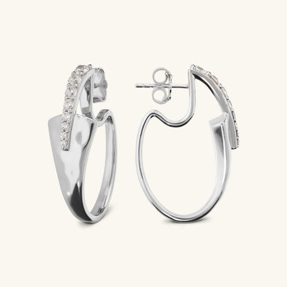 Boucles d'oreilles ovales martelées avec pavé de zircones cubiques