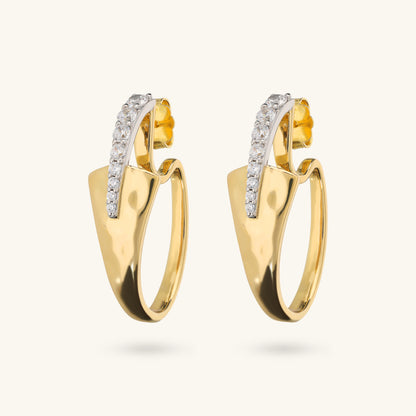 Boucles d'oreilles ovales martelées avec pavé de zircones cubiques