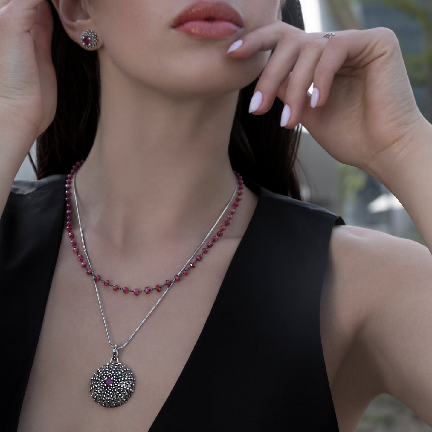 Collana in Argento 925 placcato Rutenio con Pendente Texture Riccio di Mare e Pietra Naturale