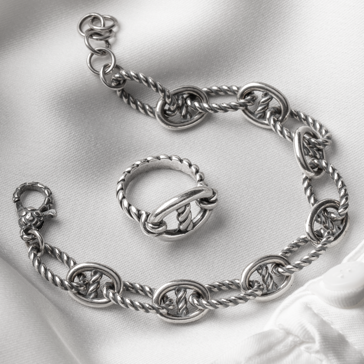 Anello Cocktail Texture Corda con Maglia Marina in Argento 925